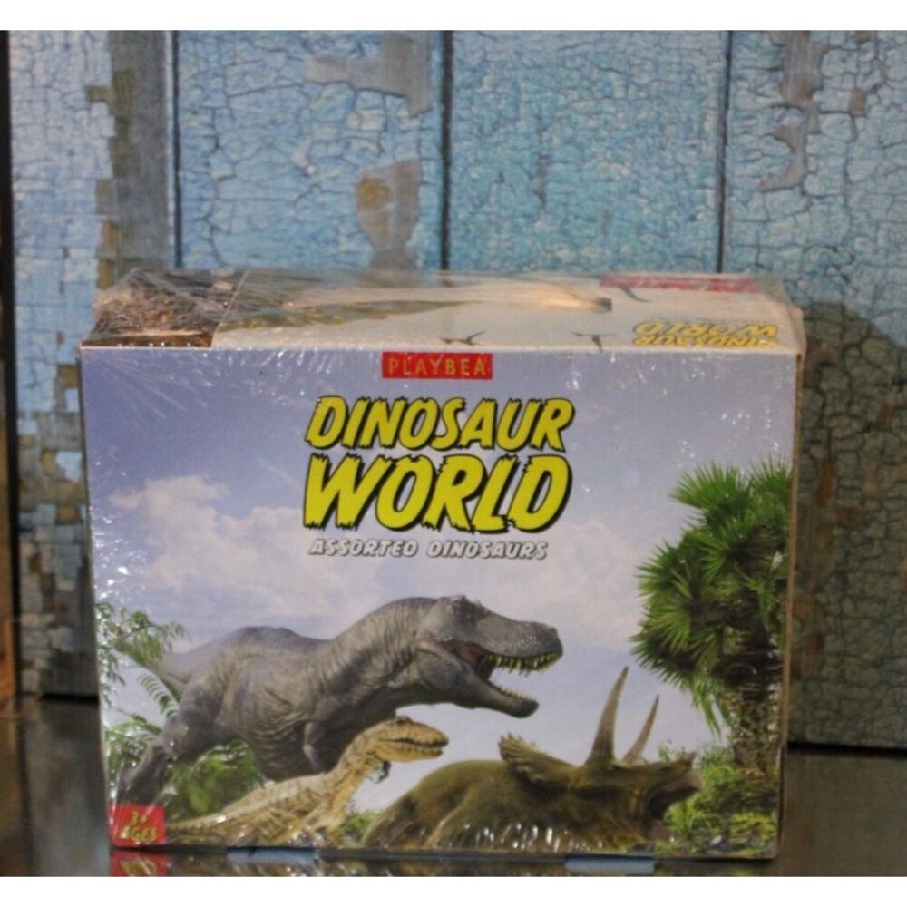 Dinosaur World Playset  NEW with carry case box for storage